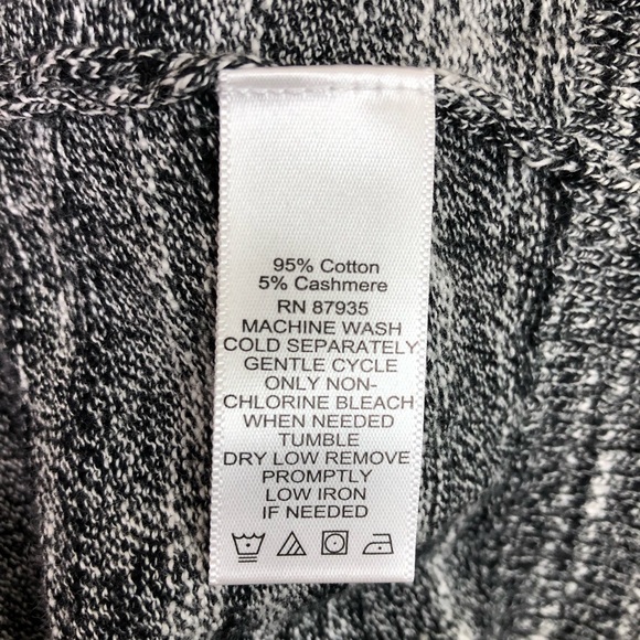 Logo By Lori Goldstein Long Sleeve V-Neck Sweater - Picture 5 of 8